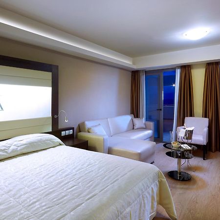 Arion Hotel Xilókasztro Kültér fotó