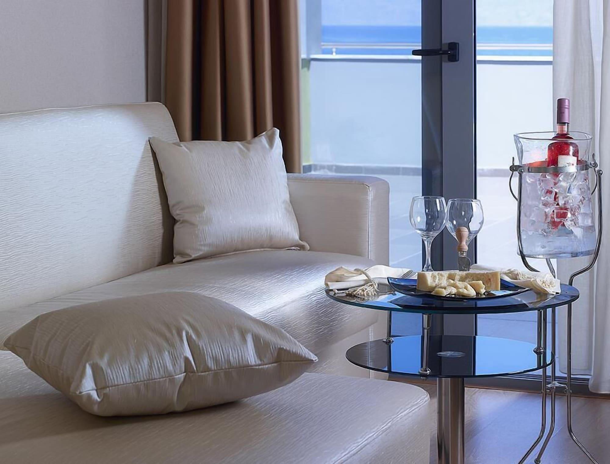 Arion Hotel Xilókasztro Kültér fotó